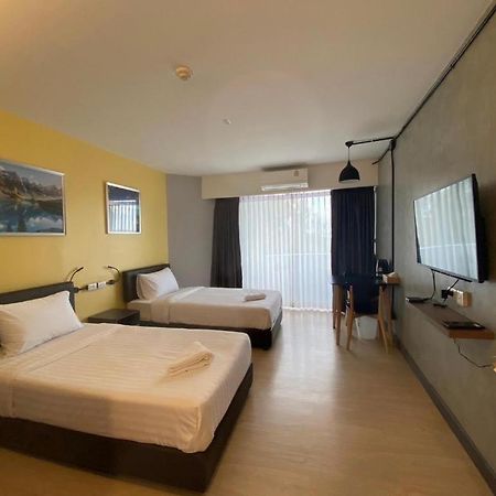 Dluxx Thammasat Hotel Pathum Thani Eksteriør billede