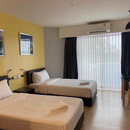 Dluxx Thammasat Hotel Pathum Thani Eksteriør billede