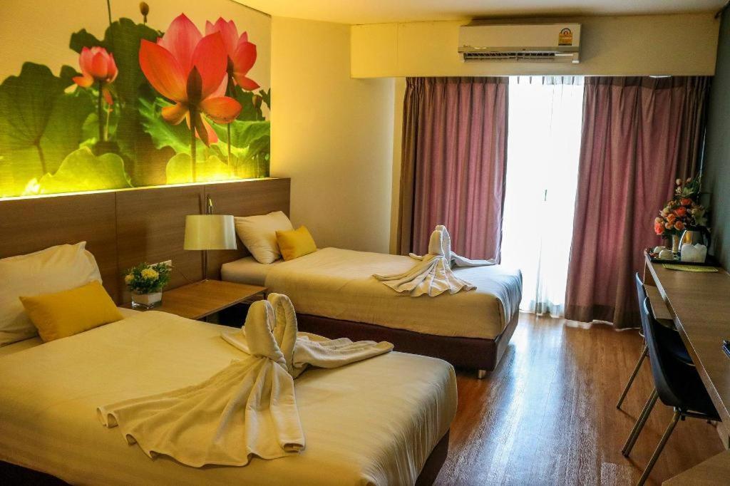 Dluxx Thammasat Hotel Pathum Thani Eksteriør billede