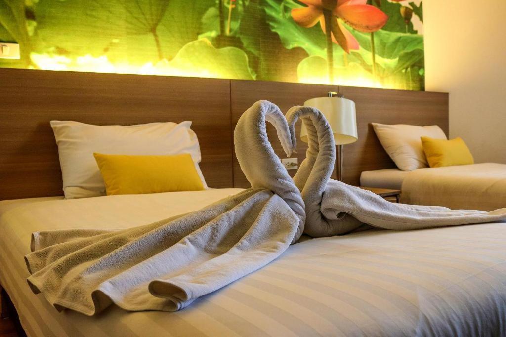 Dluxx Thammasat Hotel Pathum Thani Eksteriør billede
