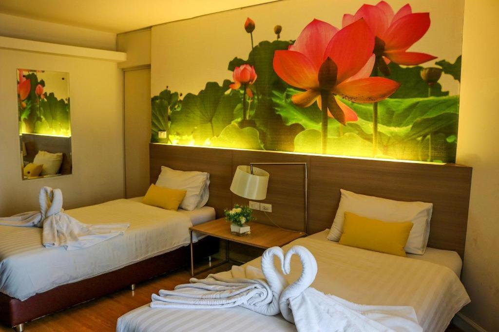 Dluxx Thammasat Hotel Pathum Thani Eksteriør billede